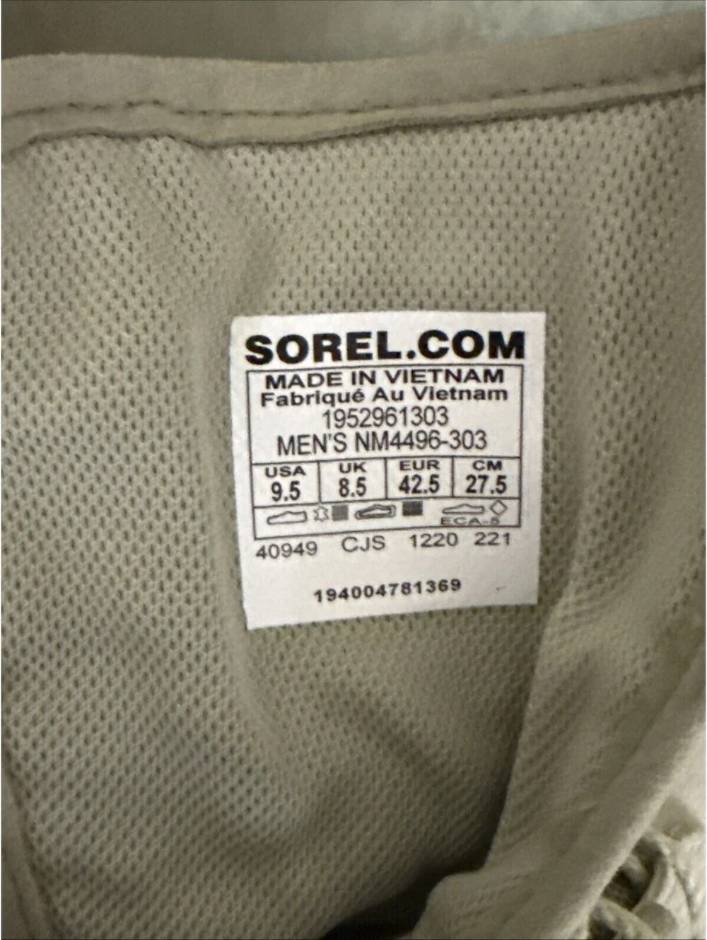 Sorel Men's Caribou OTM WP Boot Ancient Fossil, Chalk Boots Size 9.5